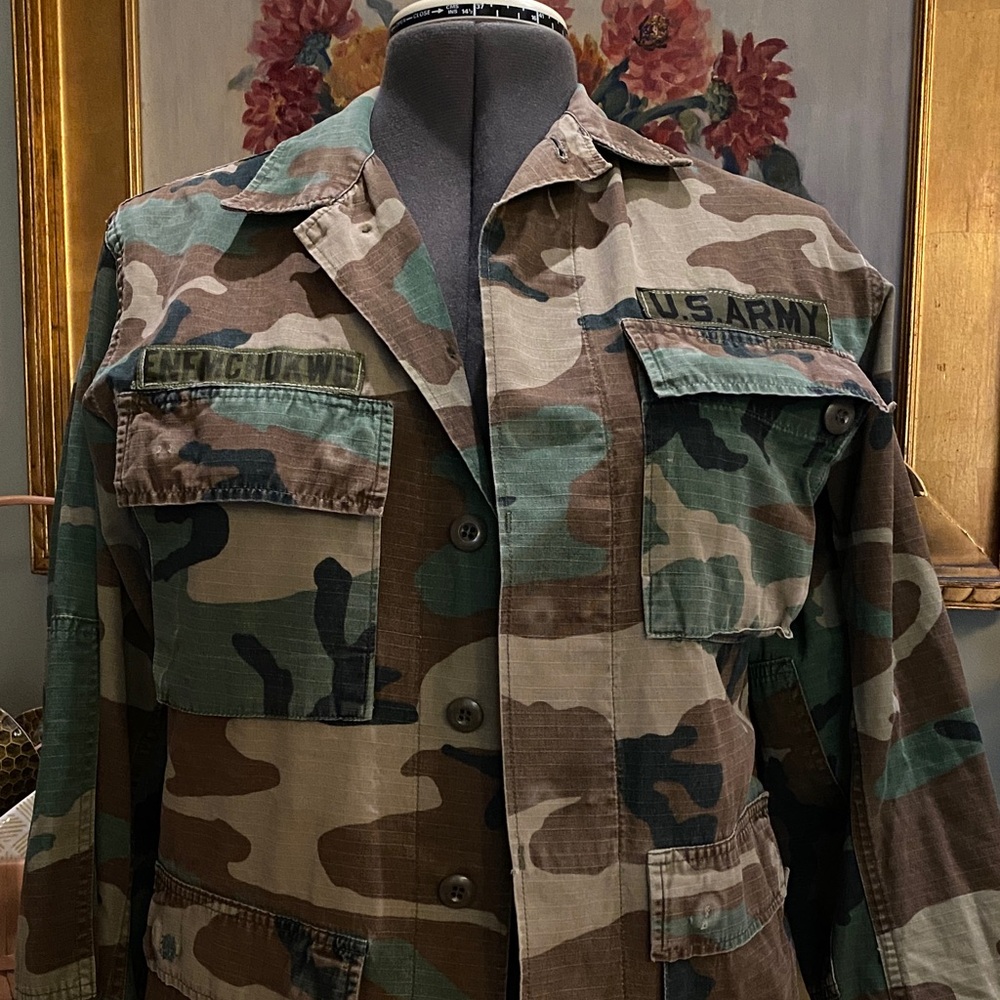 US NAVY Camo Field Combat Jacket Sz Small - Regular - Authentic Navy Gear